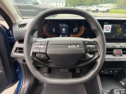 Used 2025 Kia K4 FWD image 15