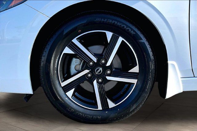 Used 2024 Nissan Sentra SV FWD image 31