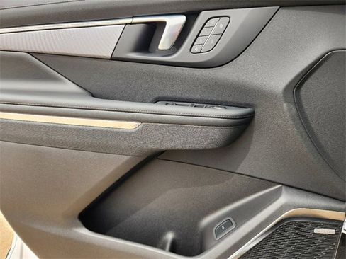 New 2025 Buick Enclave Sport Touring w/ Super Cruise Package image 16