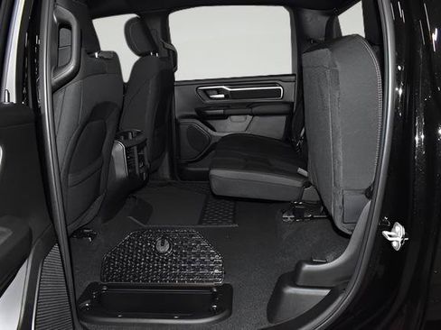 New 2026 RAM 1500 Big Horn AWD/4WD image 30