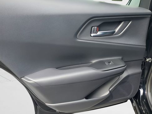 New 2026 Toyota Prius Plug-In Hybrid FWD image 10
