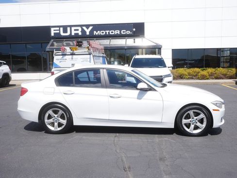Used 2015 BMW 320i xDrive Sedan AWD/4WD image 1