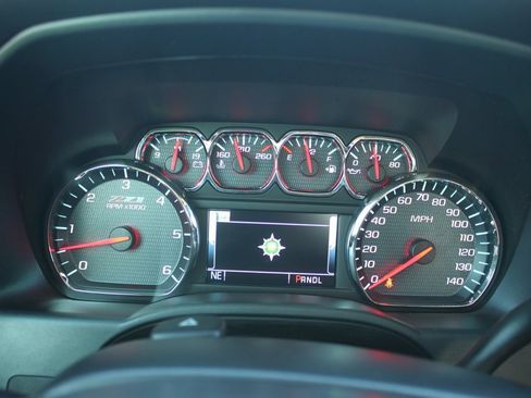 Used 2018 Chevrolet Silverado 1500 LT w/ All Star Edition image 16