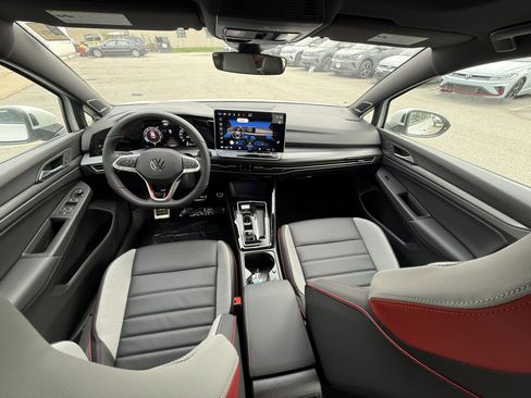 New 2025 Volkswagen GTI SE image 9