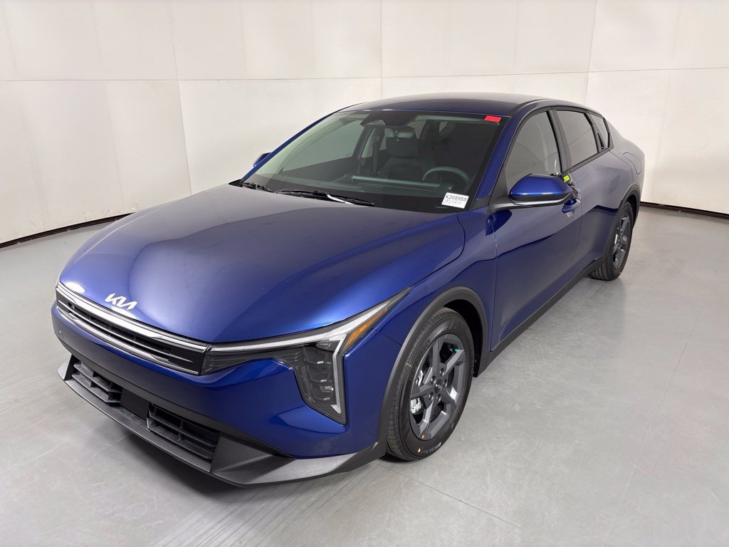 New 2026 Kia K4 FWD image 4