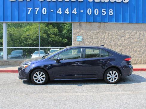 Used 2023 Toyota Corolla LE FWD image 18