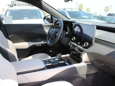 Certified 2023 Lexus RX 350h w/ Accessory Package (Z1) image 5