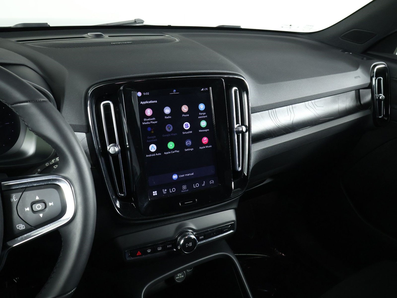 Certified 2023 Volvo XC40 Recharge Ultimate AWD/4WD image 9