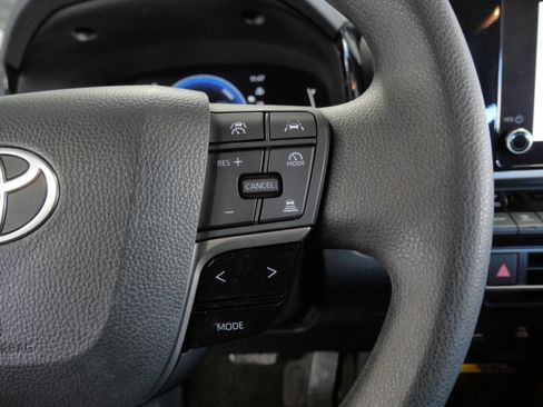 Certified 2025 Toyota Camry LE image 30