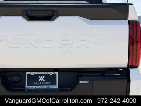 Used 2022 Toyota Tundra SR5 AWD/4WD image 8
