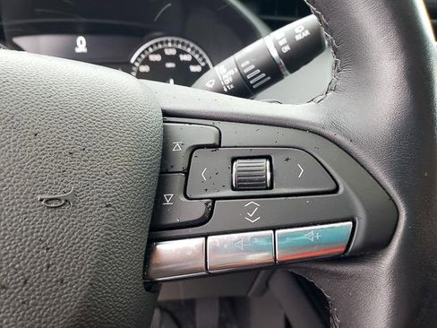 Used 2023 Cadillac XT4 Premium Luxury w/ LPO, Radiant Package image 19