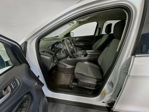 Used 2019 Ford Escape SE FWD image 20