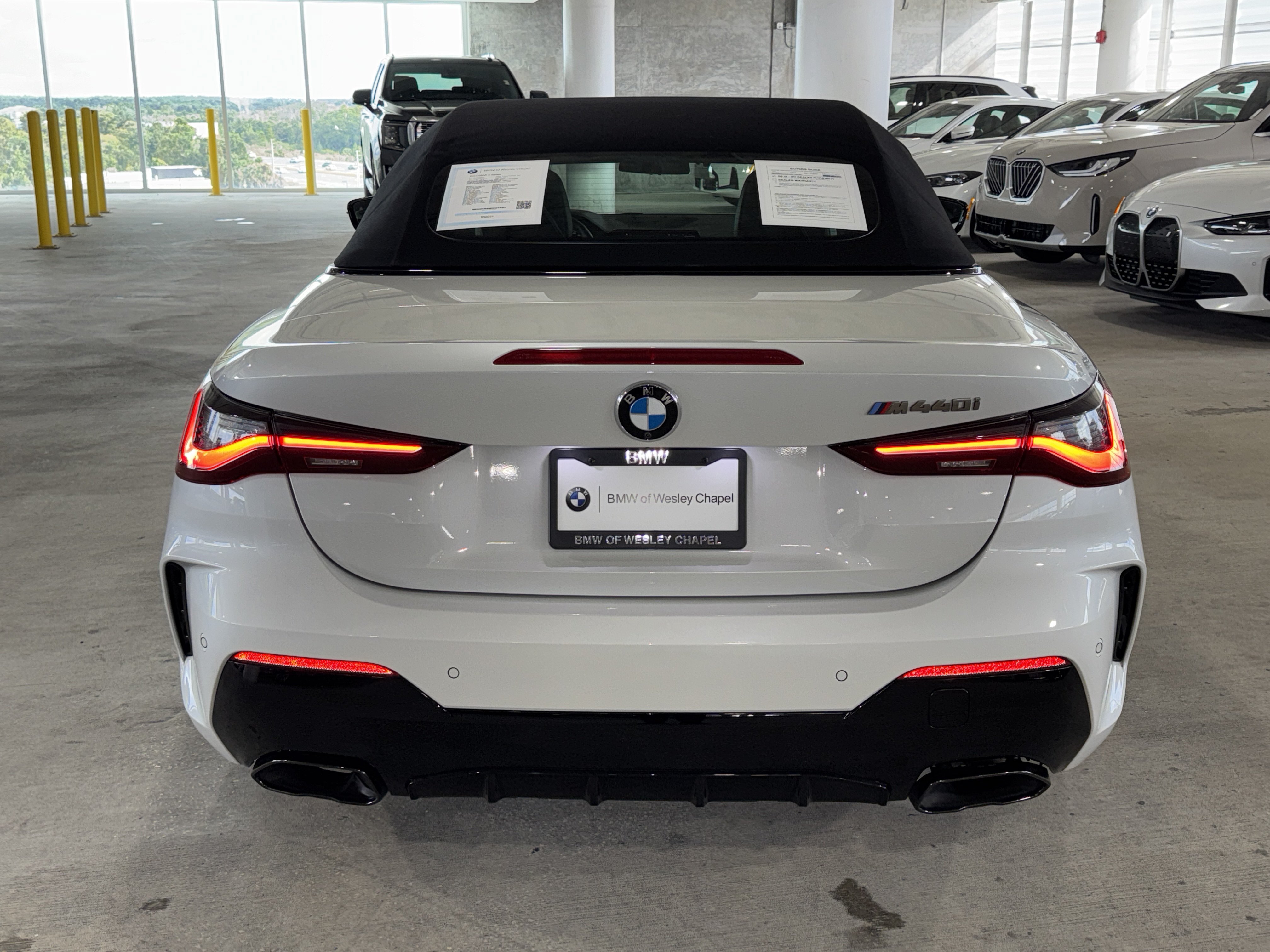 Used 2023 BMW M440i Convertible w/ Premium Package RWD image 8