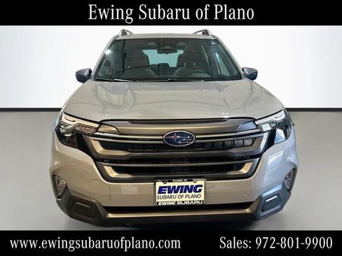 Used 2026 Subaru Forester Premium AWD/4WD image 2