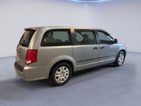 Used 2014 Dodge Grand Caravan American Value Package FWD image 7
