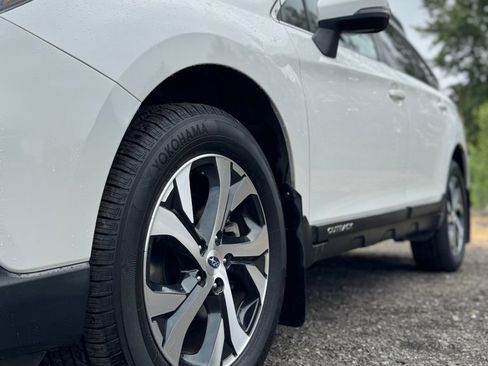 Used 2019 Subaru Outback 3.6R Limited w/ Popular Package #2 AWD/4WD image 49