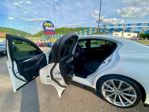 Used 2015 INFINITI Q50 AWD w/ Navigation Package image 14