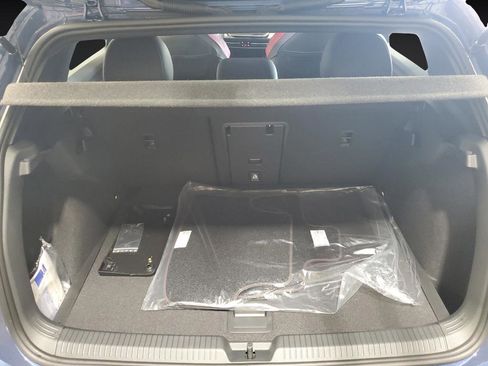 New 2025 Volkswagen GTI SE FWD image 15
