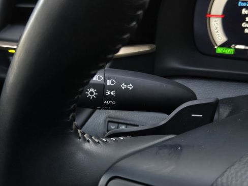 Used 2025 Toyota Crown Signia image 23