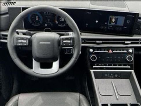 Used 2025 Hyundai Santa Fe XRT image 17