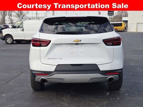 Used 2025 Chevrolet Blazer LT AWD/4WD image 4