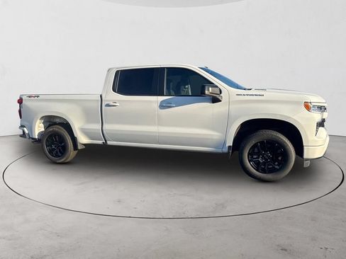 Used 2025 Chevrolet Silverado 1500 RST AWD/4WD image 4
