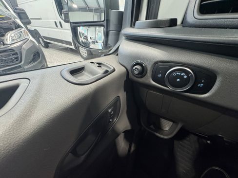 Used 2023 Ford Transit 350 DRW RWD image 10