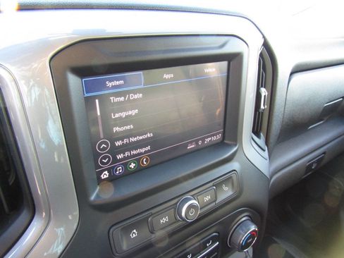 Used 2021 Chevrolet Silverado 2500 Custom w/ Custom Value Package image 15