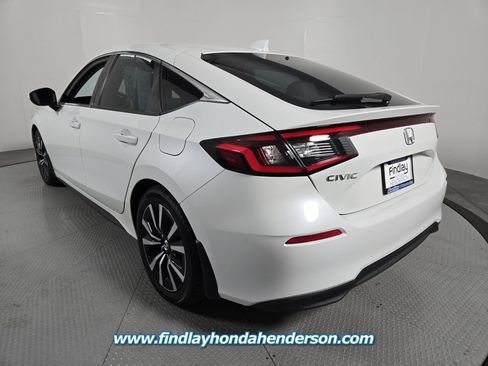Certified 2024 Honda Civic EX-L image 4