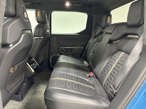 Used 2022 Rivian R1T Launch Edition image 21