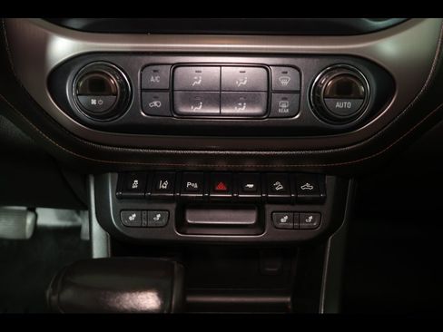 Used 2021 GMC Canyon AT4 image 26