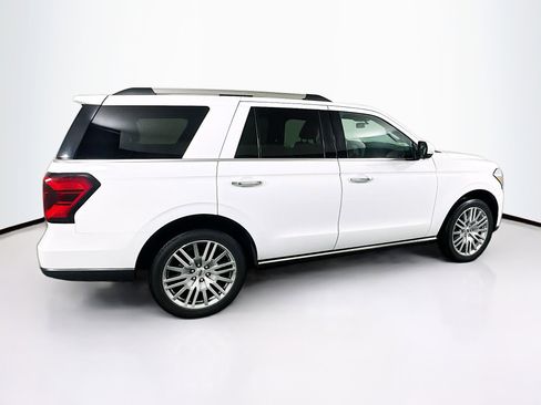Used 2024 Ford Expedition Limited image 10