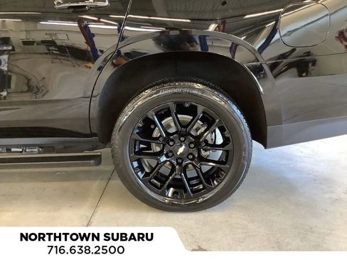 Used 2023 Chevrolet Tahoe Premier AWD/4WD image 22