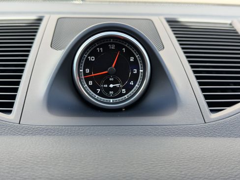 Certified 2021 Porsche Macan image 28