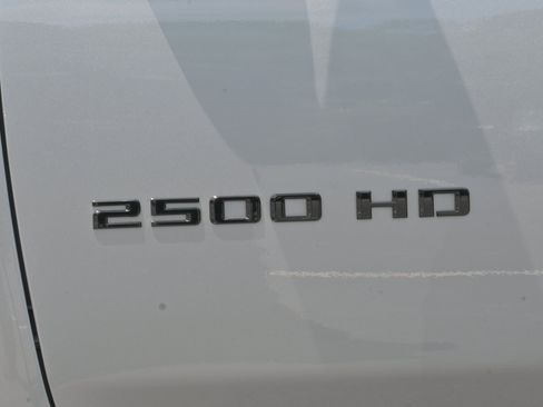 Used 2026 Chevrolet Silverado 2500 LTZ w/ LTZ Plus Package AWD/4WD image 41