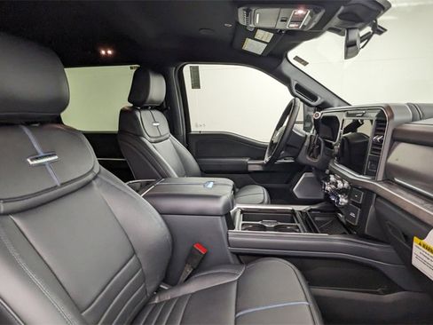 New 2025 Ford F350 Platinum w/ FX4 Off-Road Package image 3
