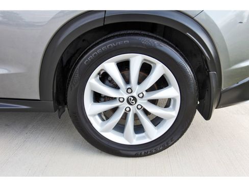 Used 2019 INFINITI QX50 Essential w/ Proassist Package image 32