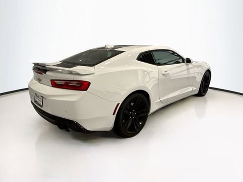 Used 2016 Chevrolet Camaro SS image 8