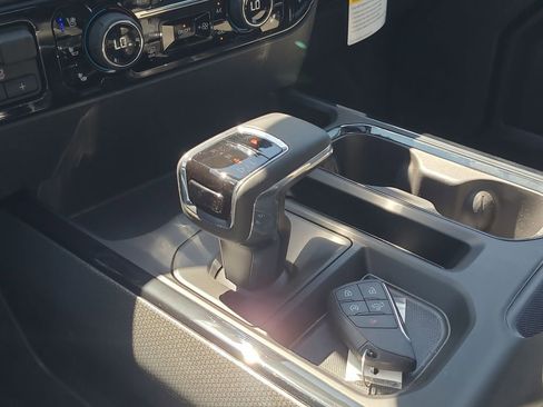 New 2026 Chevrolet Silverado 1500 ZR2 image 16