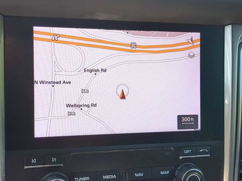 Used 2017 Porsche Macan image 20