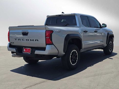 Certified 2024 Toyota Tacoma TRD Off-Road w/ TRD Off Road Upgrade Package AWD/4WD image 3