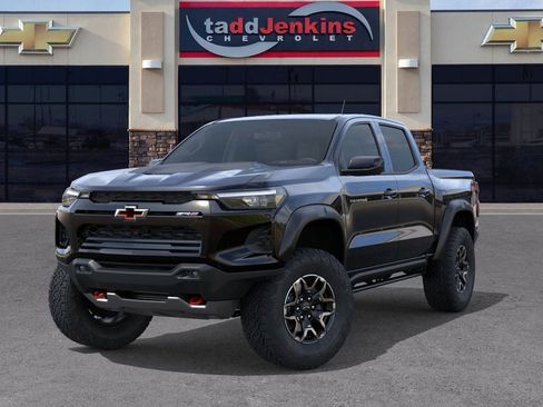 New 2026 Chevrolet Colorado ZR2 w/ Technology Package AWD/4WD image 6