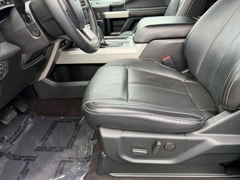 Used 2020 Ford F150 Lariat w/ Equipment Group 502A Luxury image 14