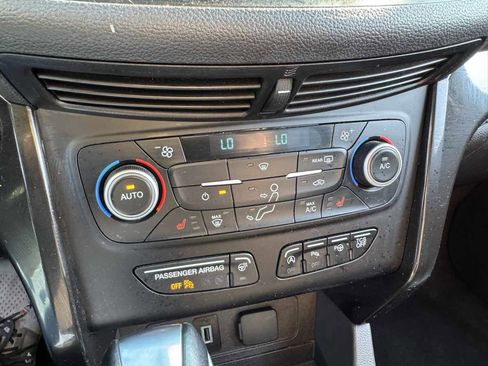 Used 2018 Ford Escape Titanium image 30