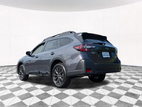 Used 2025 Subaru Outback Onyx Edition AWD/4WD image 12
