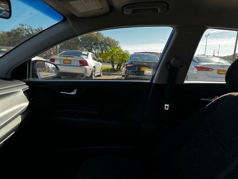 Used 2019 Kia Rio S w/ Technology Package image 22