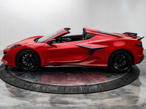 Used 2025 Chevrolet Corvette Z06 w/ Battery Protection Package image 5