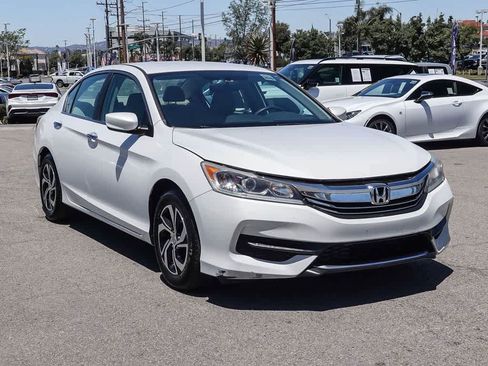 Used 2016 Honda Accord LX image 3