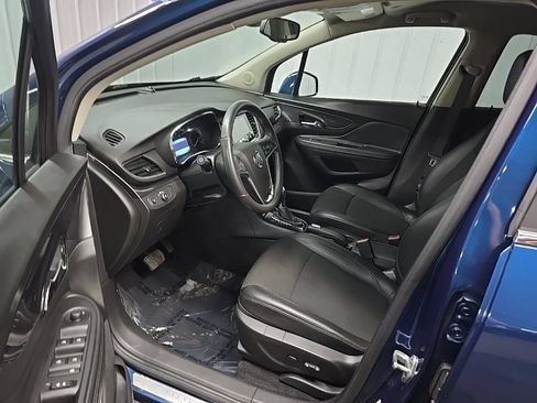 Used 2019 Buick Encore Preferred AWD/4WD image 31