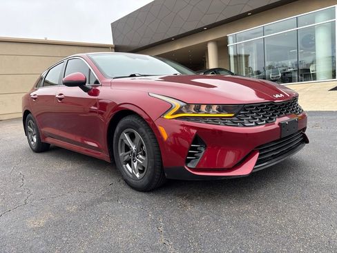 Used 2022 Kia K5 LXS FWD image 3